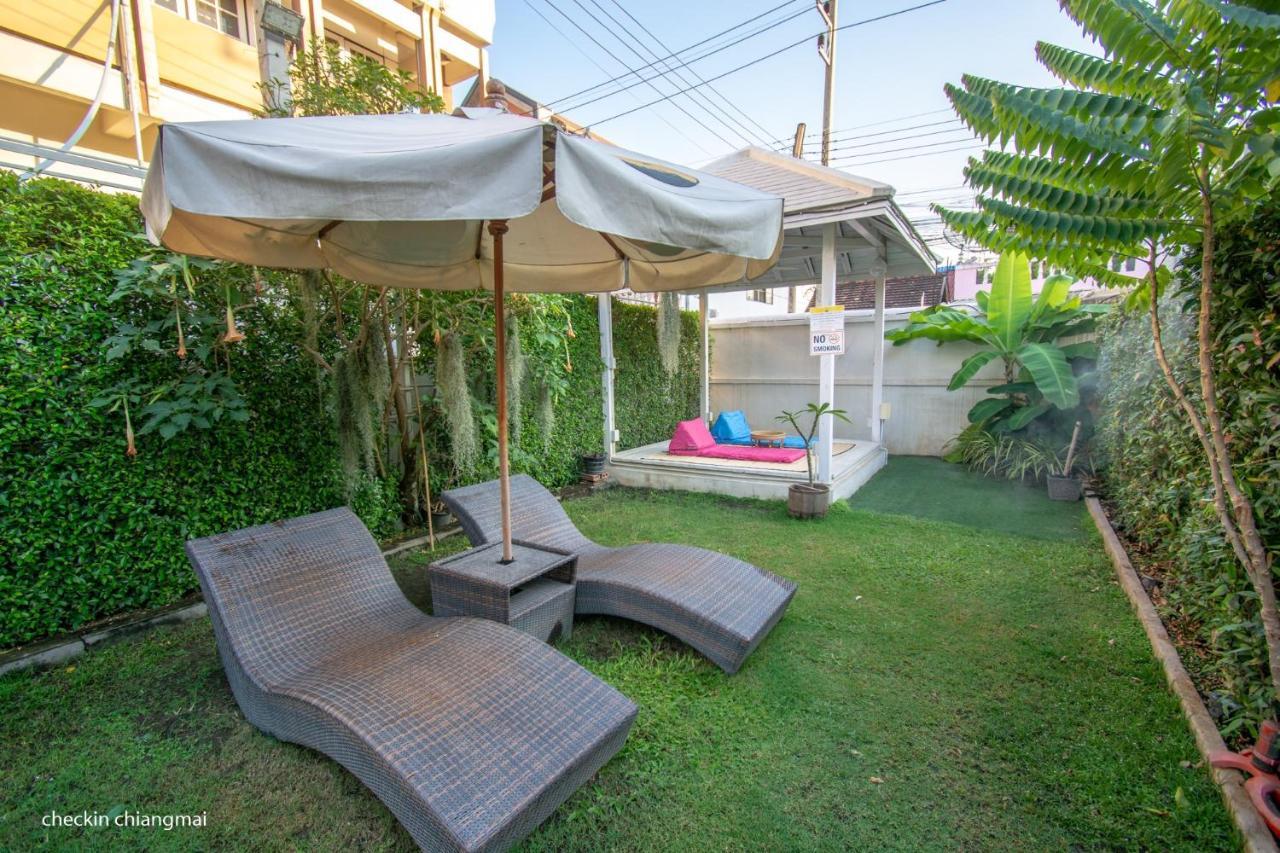 Hostel Lullaby Non-Smoking (Adults Only) Chiang Mai Eksteriør bilde